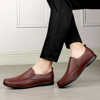 Nova kožna casual cipele модна i popularan u Four Seasons CN(Origin) MEN Adult Walking Shoes Rubber Slip-On